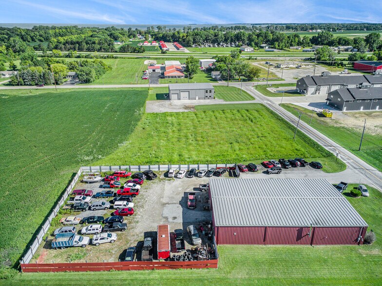 Primary Photo Of 650 S Plasterbed Rd, Port Clinton Auto Repair For Sale