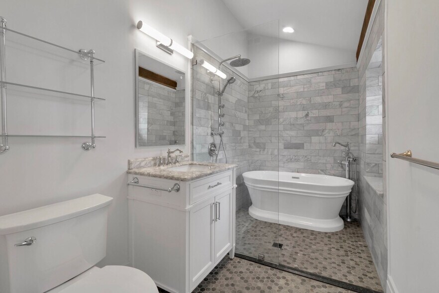 More Photos Of 9060 Main St, Clarence Storefront Retail Residential For Sale