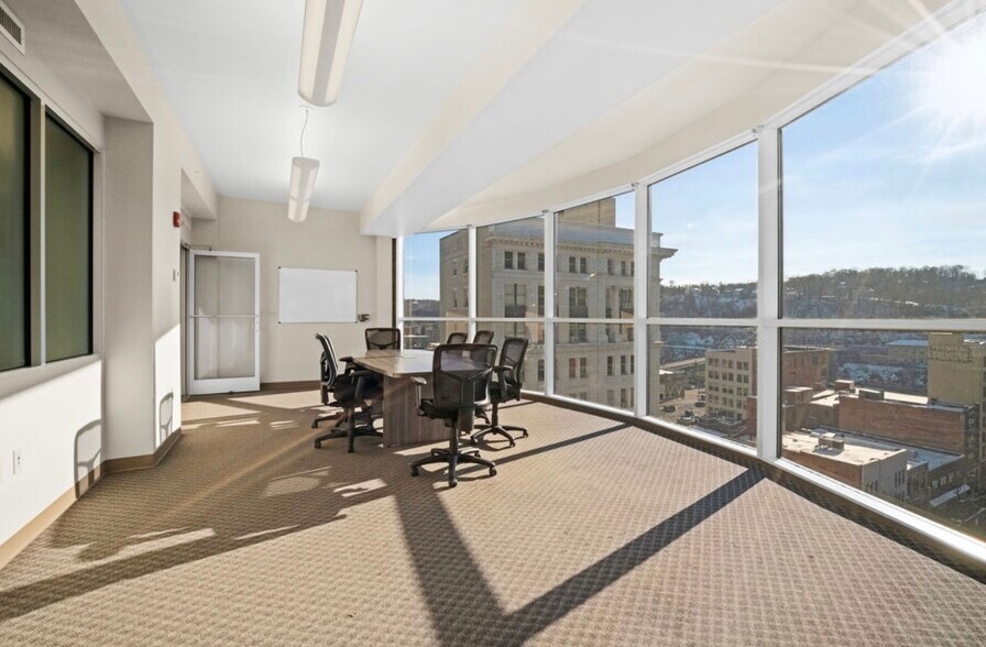 More Photos Of 109 Capitol St, Charleston Office Residential For Sale