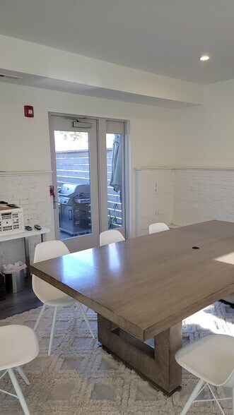 More Photos Of 59 Wilton Rd, Westport Office For Lease