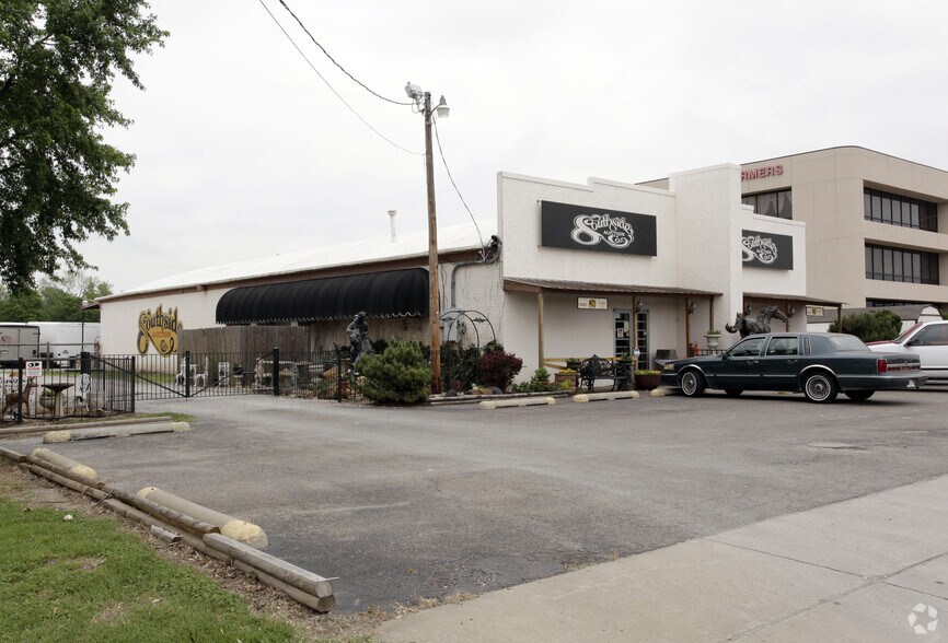 Primary Photo Of 1507 E 71st St, Tulsa Freestanding For Sale