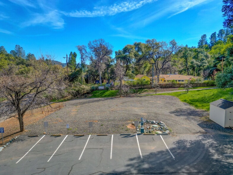 More Photos Of 382 CA-4, Murphys Office For Sale