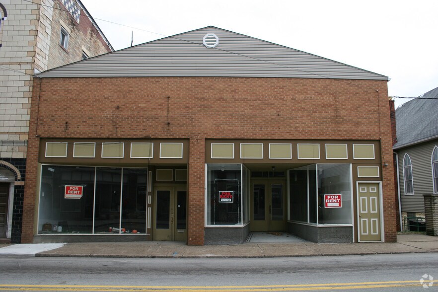 More Photos Of 714-716 Main St, Bentleyville General Retail For Sale