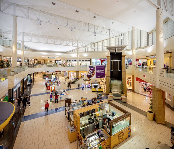 More Photos Of 4300 Meadows Ln, Las Vegas Unknown For Lease