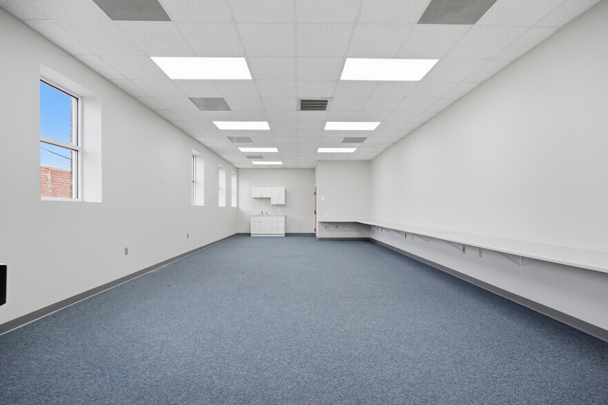 More Photos Of 109 Shelby St, Kingsport Storefront For Lease