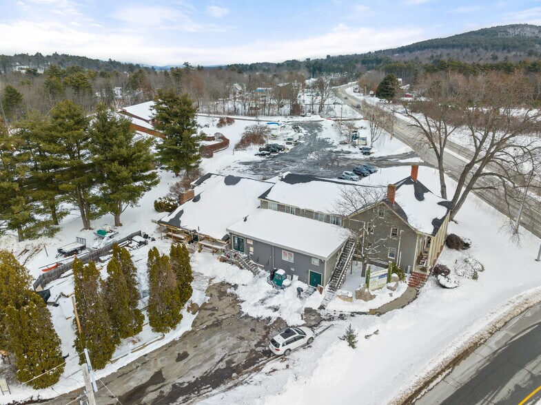 More Photos Of 1934 Lakeshore Rd, Gilford Office For Sale