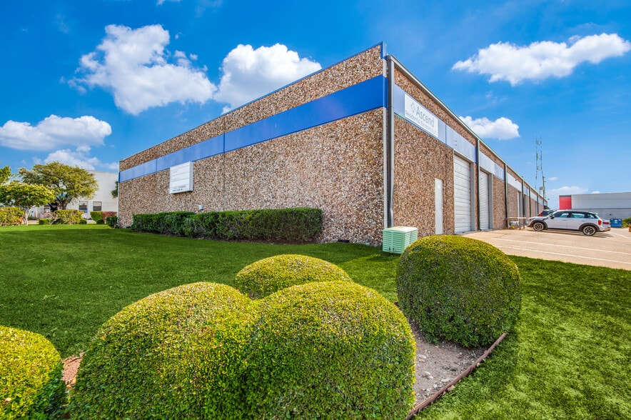 More Photos Of 2910 Belmeade Dr, Carrollton Unknown For Lease