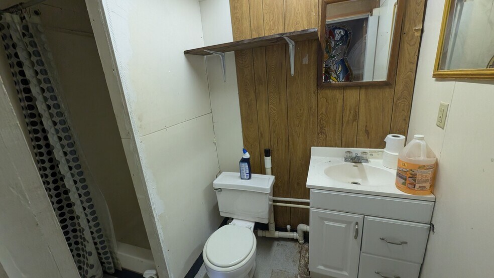 More Photos Of 4109 N Parkdale Ln, Denison Flex For Lease