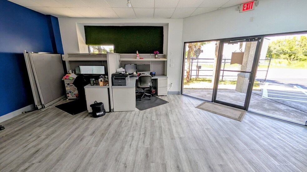 More Photos Of 11052 Challenger Ave, Odessa Warehouse For Lease