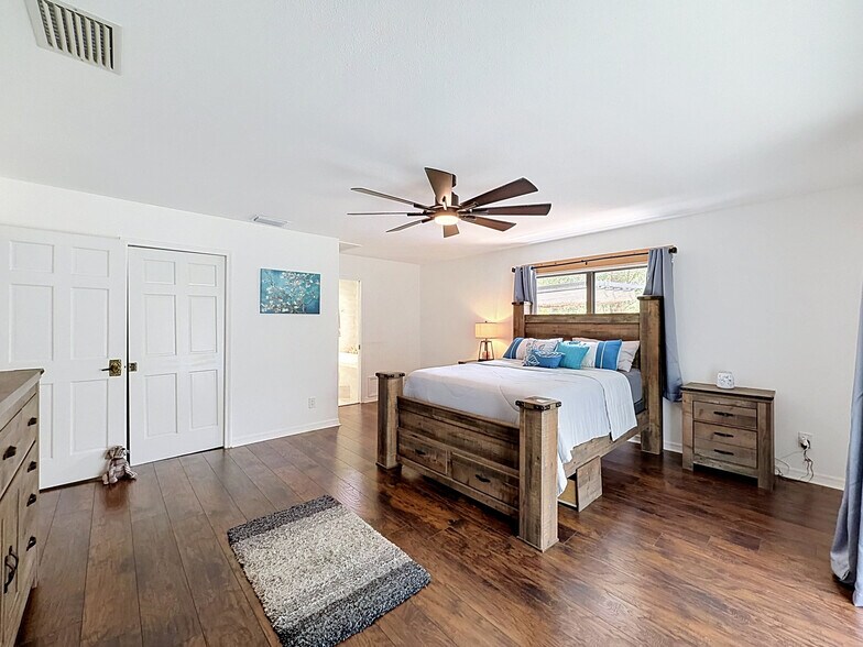 More Photos Of 26311 Willow St, Brooksville Specialty For Sale