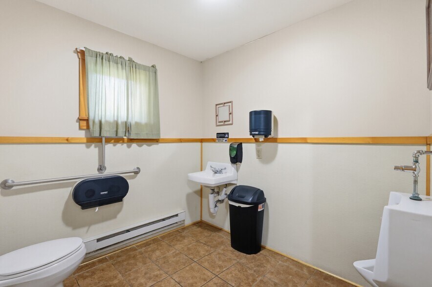 More Photos Of 225 Owego Turnpike, Waymart Specialty For Sale