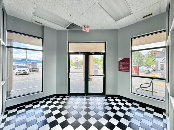 More Photos Of 5301 25th Ave, Vernon Freestanding For Lease