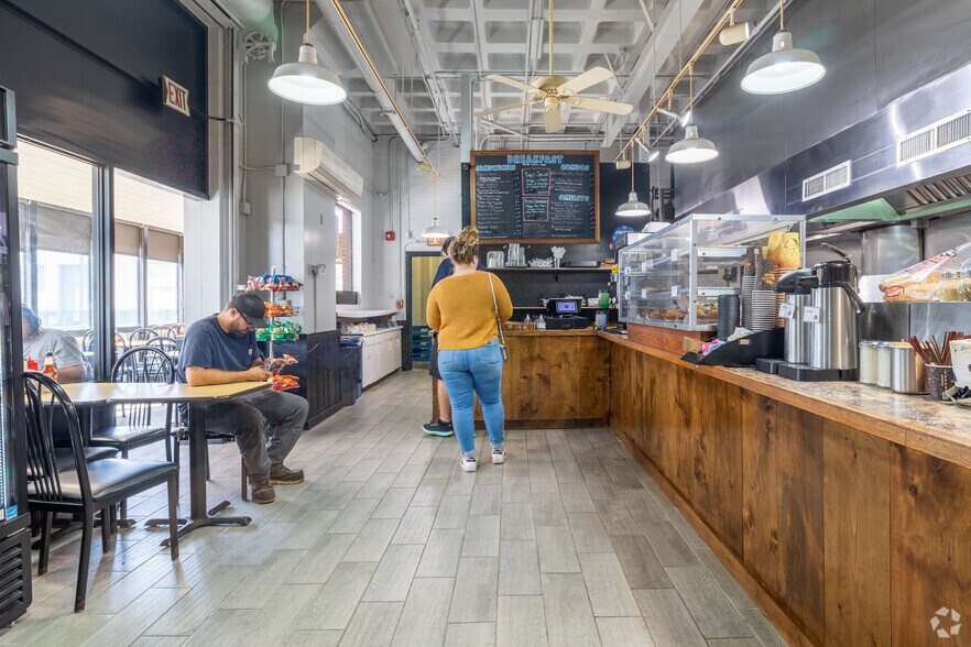 More Photos Of 12 Channel St, Boston Light Manufacturing For Lease