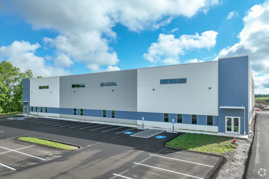 Primary Photo Of 233 Northpointe blvd, Freeport Light Manufacturing For Lease