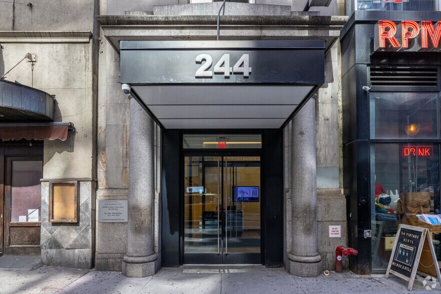 More Photos Of 244-250 W 54th St, New York Medical For Lease