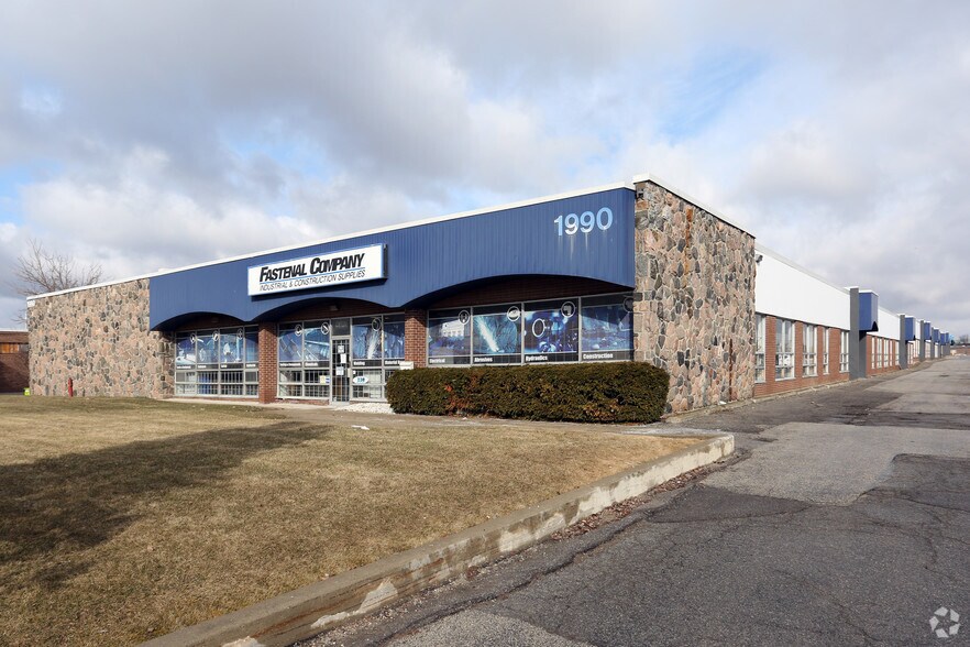 More Photos Of 1990 Ellesmere Rd, Toronto Warehouse For Lease