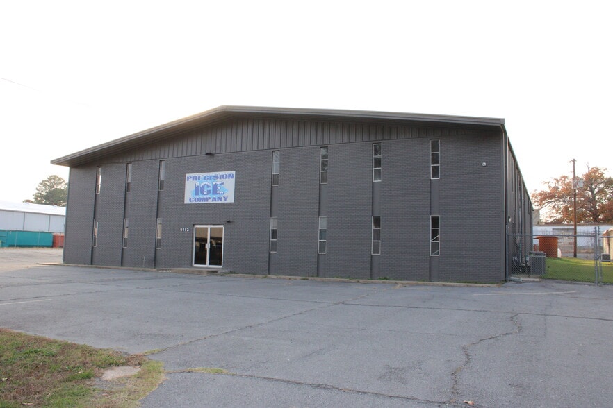 More Photos Of 6112 Patterson Rd, Little Rock Light Distribution For Sale