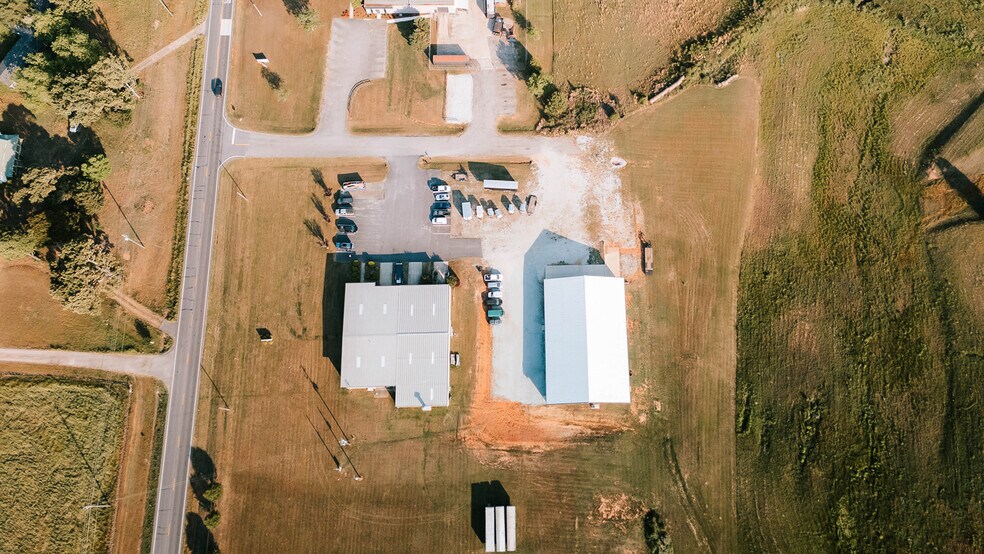 More Photos Of 4900 Highway 98 E, Comer Warehouse For Sale