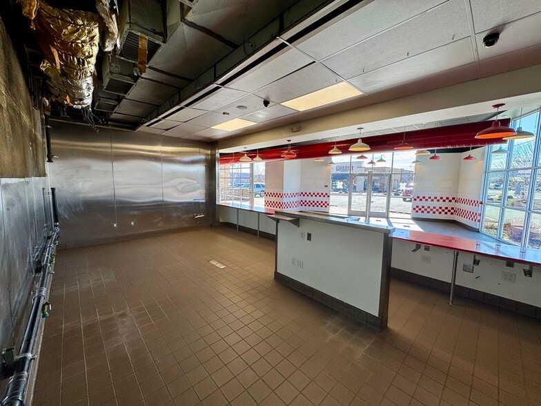 More Photos Of 1901 S 1st St, Yakima General Retail For Lease