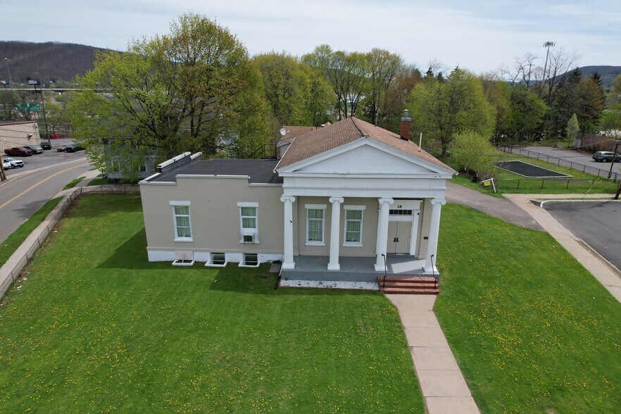 More Photos Of 28 Frederick St, Binghamton Office Residential For Sale