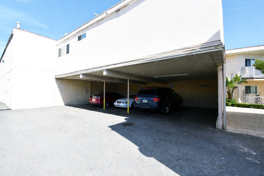 More Photos Of 3835 W 104th St, Inglewood Apartments For Sale