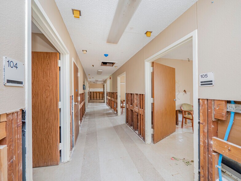 More Photos Of 700 Dyer St, Rockdale Healthcare For Sale