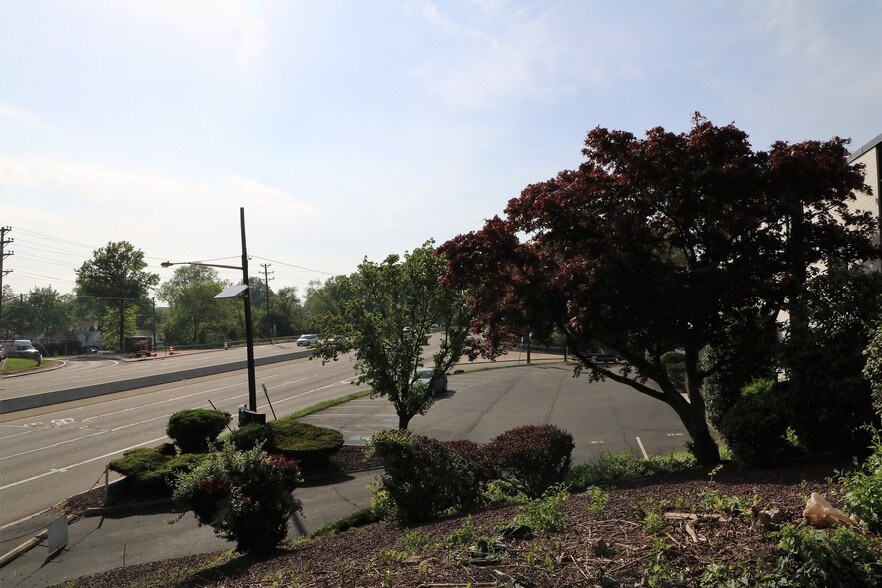 More Photos Of 620 State Rt 3 W, Clifton Medical For Sale