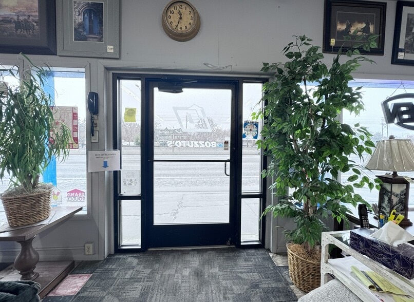 More Photos Of 213 S Rail St W, Shoshone Storefront For Sale