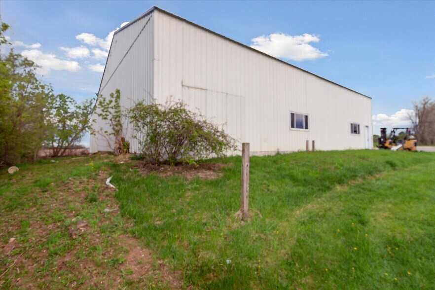 More Photos Of 3159 W Monroe Rd, Alma Freestanding For Sale