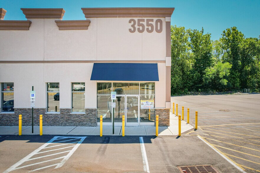 More Photos Of 3550 Rt 27, Kendall Park Freestanding For Lease