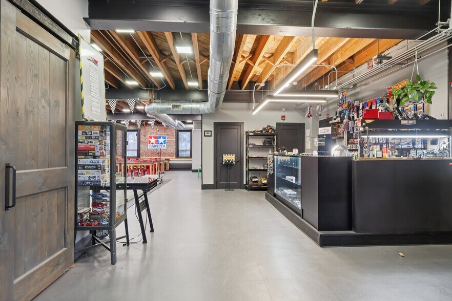 More Photos Of 2595 Yardville Hamilton Square Rd, Hamilton Office For Sale