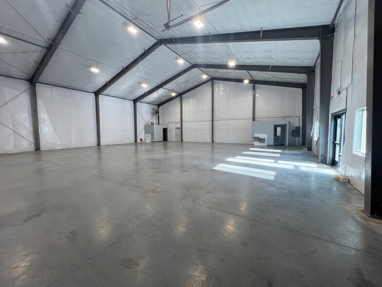 More Photos Of 203 Hannibal Street, Caldwell Warehouse For Lease
