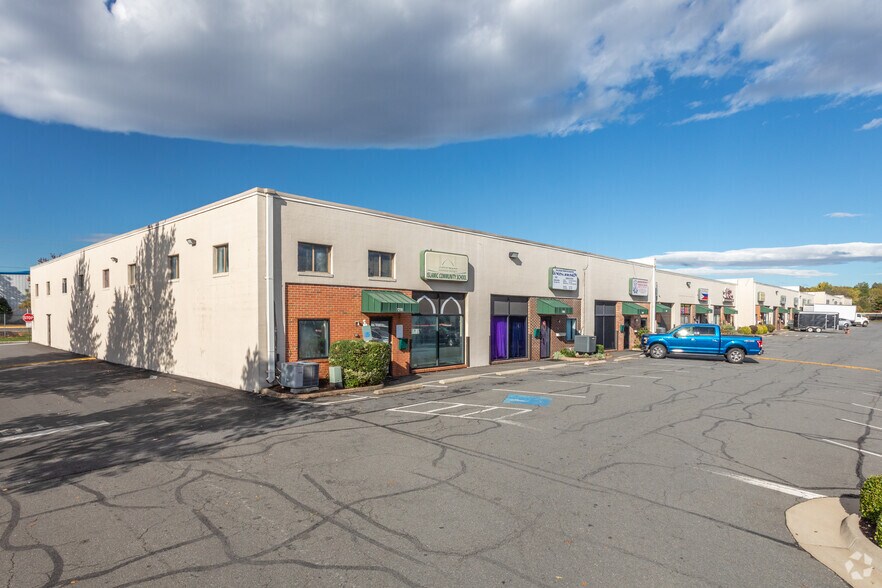 Primary Photo Of 7210-7242 Nathan Ct, Manassas General Retail For Lease