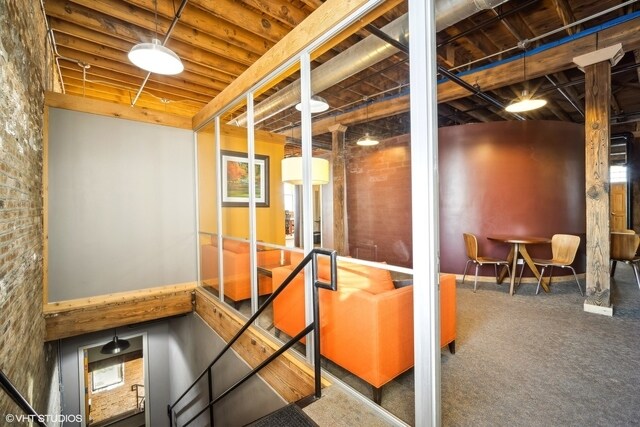 More Photos Of 1348 W Concord Pl, Chicago Office For Lease
