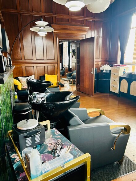 More Photos Of 3121 Broadway St, Paducah Storefront Retail Office For Sale