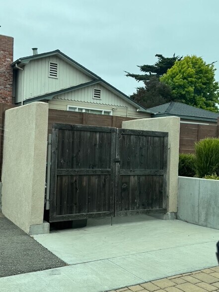 More Photos Of 227 S Halcyon Rd, Arroyo Grande Office Residential For Lease