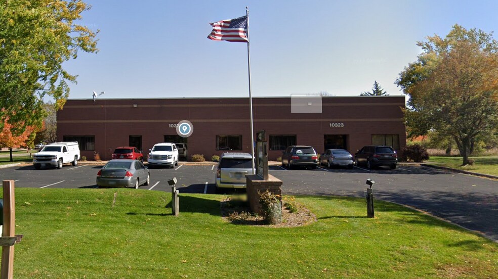 Primary Photo Of 10323-10327 NE Flanders St, Blaine Distribution For Sale