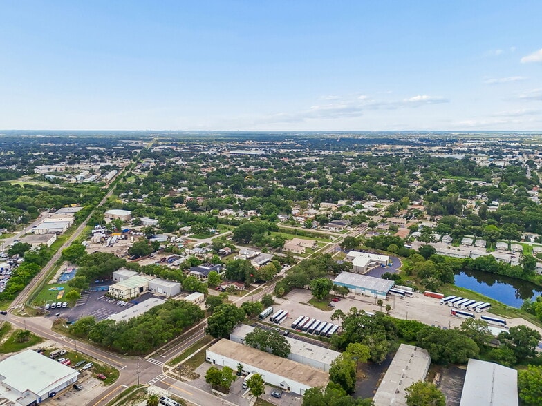 More Photos Of 3667-3691 46th Ave N, Saint Petersburg Warehouse For Sale