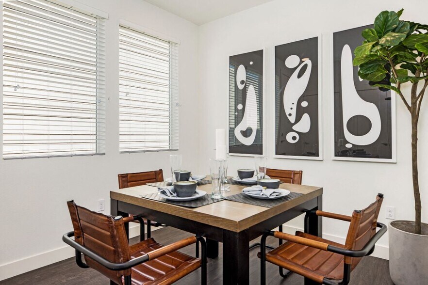 More Photos Of 11114 Darling Rd, Ventura Apartments For Lease