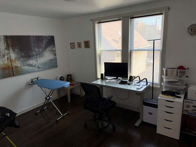 More Photos Of 2234-2236 N Western Ave, Chicago Apartments For Lease