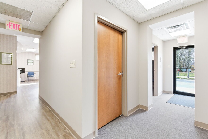 More Photos Of 4430 Crawford Ave, Louisville Medical For Sale