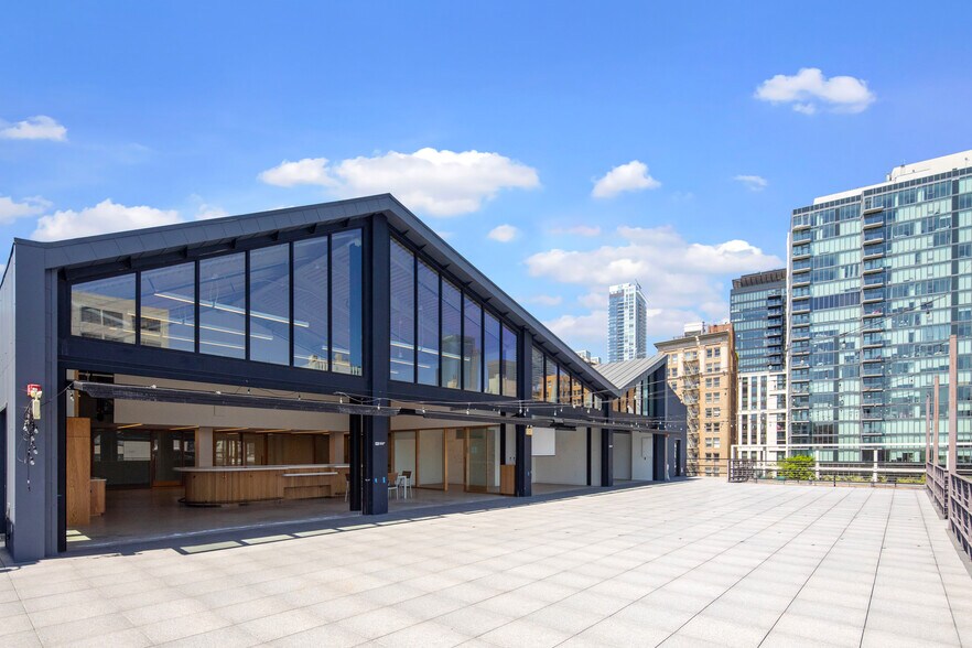 More Photos Of , Los Angeles Office For Sale