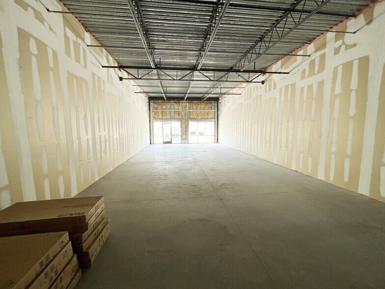 More Photos Of 2219 County Road 220, Middleburg General Retail For Sale