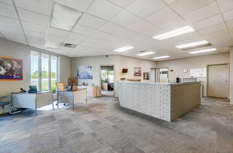 More Photos Of 4745 Wadsworth Rd, Dayton Warehouse For Lease