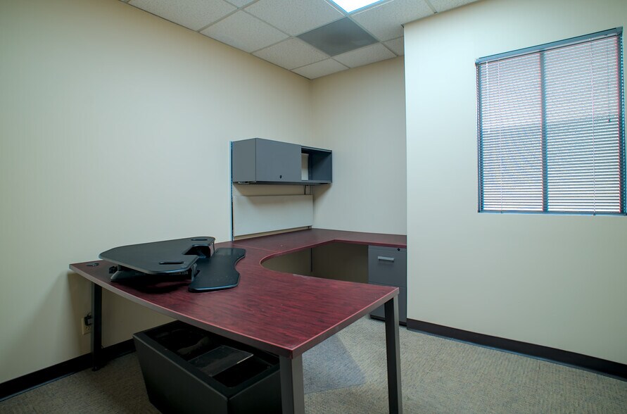 More Photos Of 1611 E 4th St, Santa Ana Loft Creative Space For Lease