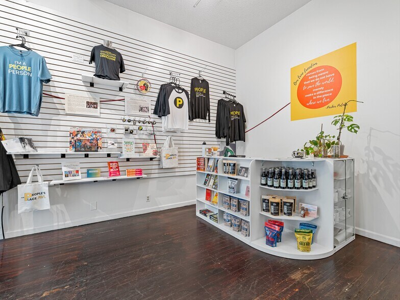 More Photos Of 58 Broadway St, Asheville Storefront Retail Residential For Sale
