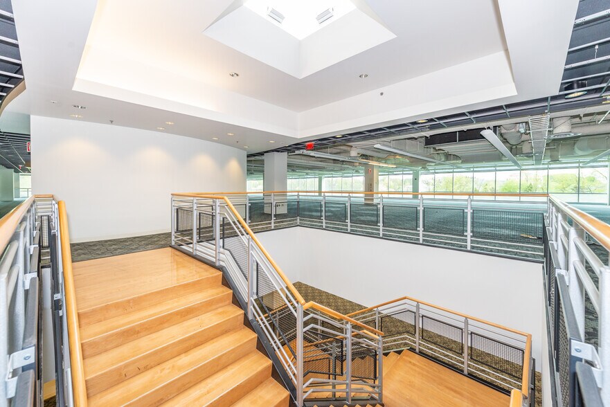 More Photos Of 1467 Rt 31 S, Annandale Office For Sale