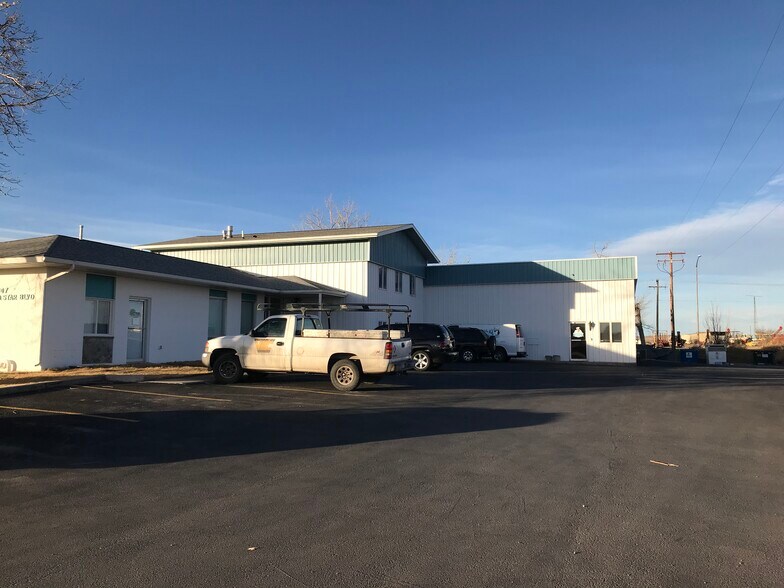 More Photos Of 4307 North Star Blvd, Great Falls Showroom For Lease