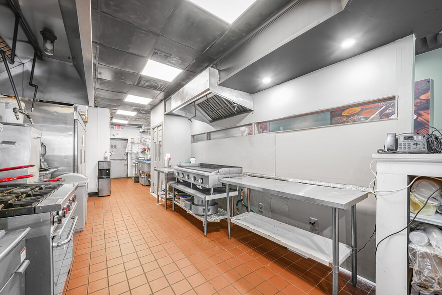 More Photos Of 72-76 Market St, Clifton Restaurant For Sale