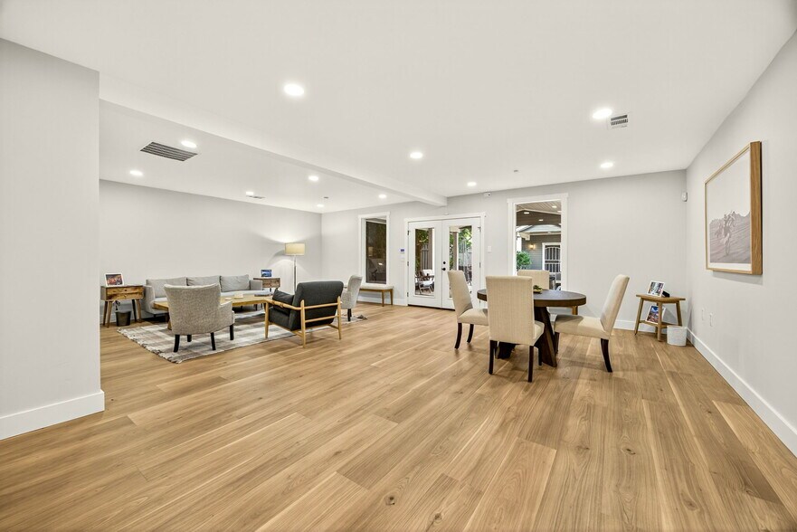 More Photos Of 111 Cedar St, Rogue River Office Residential For Sale